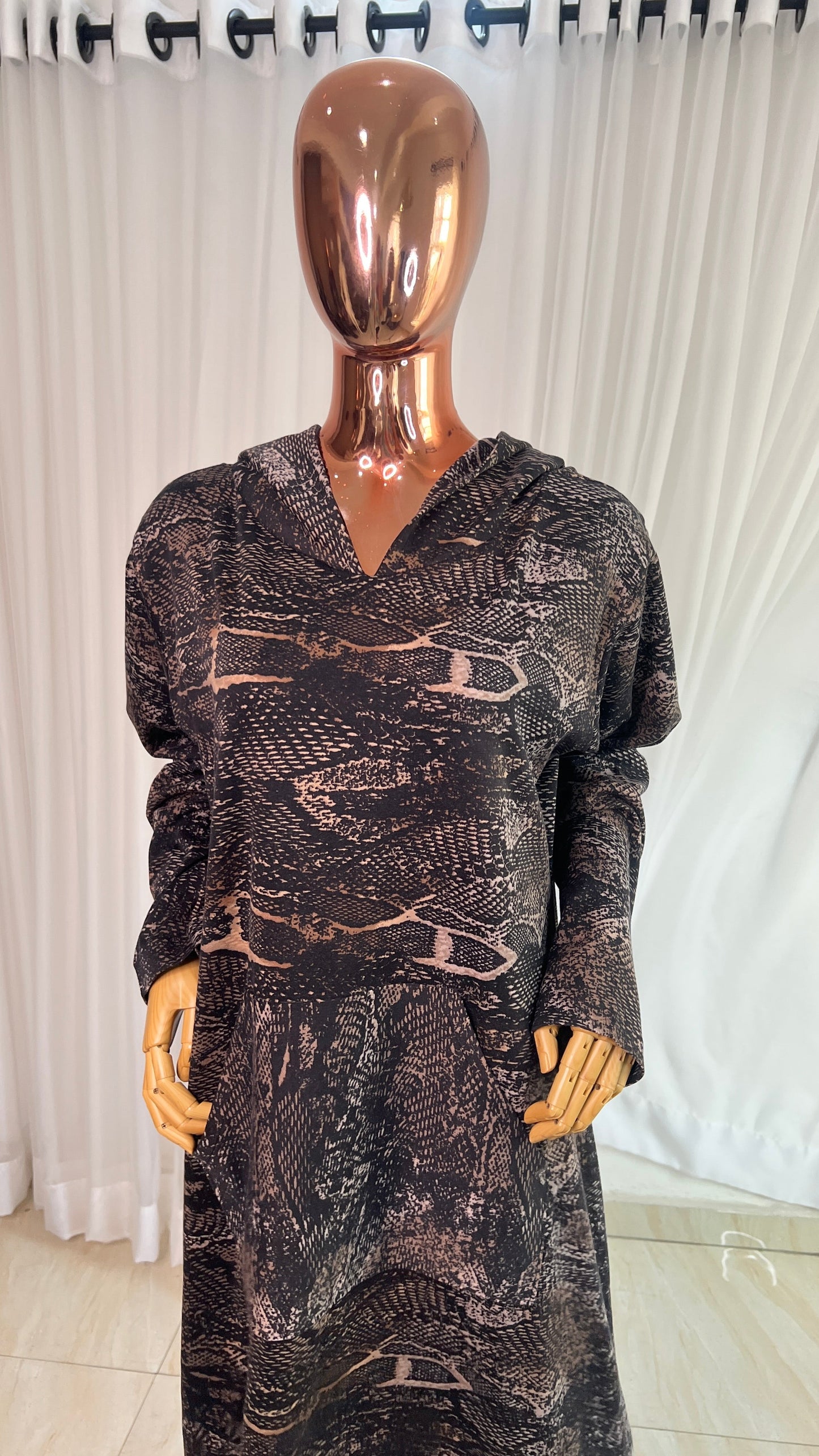Eezzy Animal print Stretch Hooded Lounge Maxi Dress